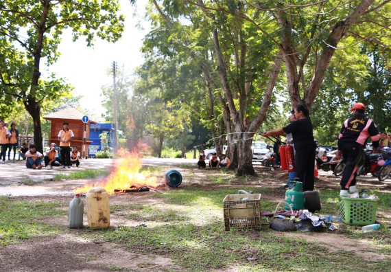 คณะวิทยาศาสตร์และเทคโนโลยี เข้าร่วมจัดกิจกรรมการเผชิญเหตุอัคคีภัยในสถานศึกษา