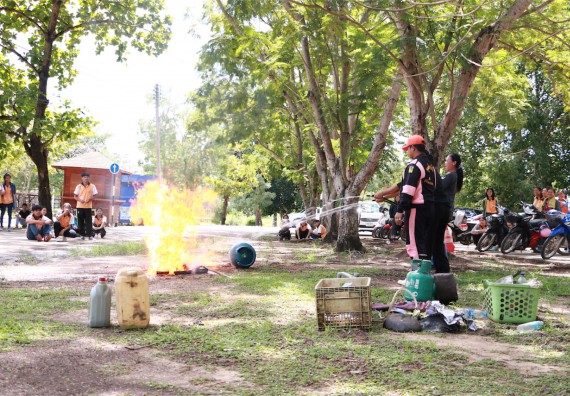 คณะวิทยาศาสตร์และเทคโนโลยี เข้าร่วมจัดกิจกรรมการเผชิญเหตุอัคคีภัยในสถานศึกษา