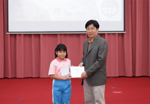 คณะวิทยาศาสตร์และเทคโนโลยี จัดกิจกรรม ค่าย MATH JUNIOR โรงเรียนอนุบาลกำแพงเพชร