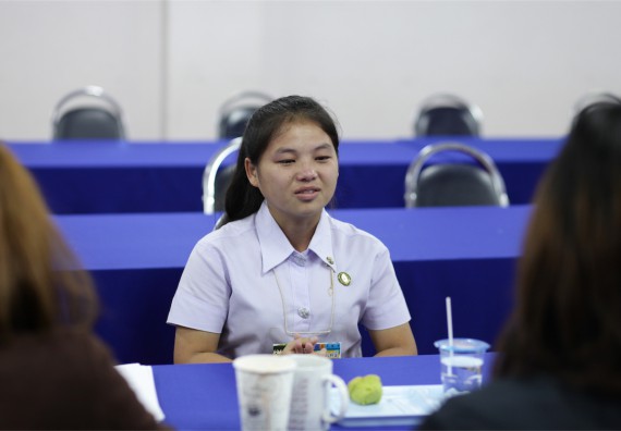 คณะวิทยาศาสตร์และเทคโนโลยี แต่งตั้งคณะกรรมการเพื่อสัมภาษณ์ทุนการศึกษา คุณวาสนา
