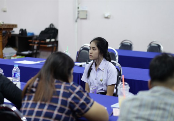 คณะวิทยาศาสตร์และเทคโนโลยี แต่งตั้งคณะกรรมการเพื่อสัมภาษณ์ทุนการศึกษา คุณวาสนา