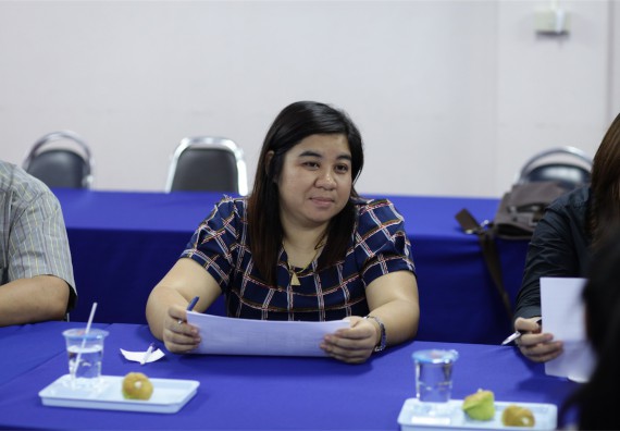 คณะวิทยาศาสตร์และเทคโนโลยี แต่งตั้งคณะกรรมการเพื่อสัมภาษณ์ทุนการศึกษา คุณวาสนา