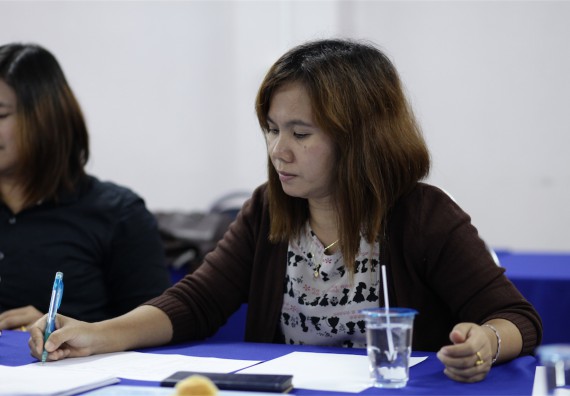 คณะวิทยาศาสตร์และเทคโนโลยี แต่งตั้งคณะกรรมการเพื่อสัมภาษณ์ทุนการศึกษา คุณวาสนา