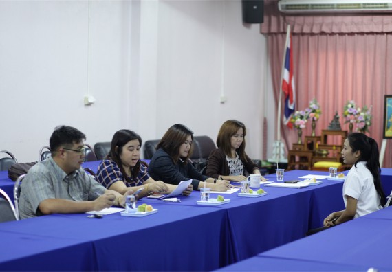 คณะวิทยาศาสตร์และเทคโนโลยี แต่งตั้งคณะกรรมการเพื่อสัมภาษณ์ทุนการศึกษา คุณวาสนา