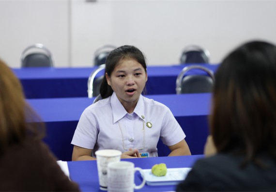 คณะวิทยาศาสตร์และเทคโนโลยี แต่งตั้งคณะกรรมการเพื่อสัมภาษณ์ทุนการศึกษา คุณวาสนา