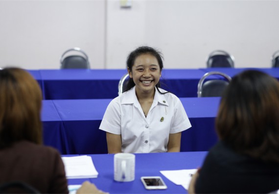 คณะวิทยาศาสตร์และเทคโนโลยี แต่งตั้งคณะกรรมการเพื่อสัมภาษณ์ทุนการศึกษา คุณวาสนา