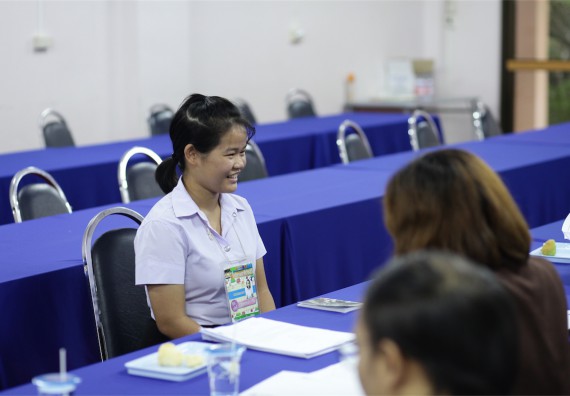 คณะวิทยาศาสตร์และเทคโนโลยี แต่งตั้งคณะกรรมการเพื่อสัมภาษณ์ทุนการศึกษา คุณวาสนา