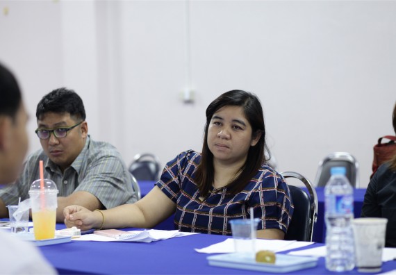 คณะวิทยาศาสตร์และเทคโนโลยี แต่งตั้งคณะกรรมการเพื่อสัมภาษณ์ทุนการศึกษา คุณวาสนา