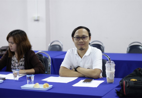 คณะวิทยาศาสตร์และเทคโนโลยี แต่งตั้งคณะกรรมการเพื่อสัมภาษณ์ทุนการศึกษา คุณวาสนา