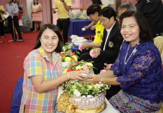 ร้อยดวงใจ สายใยผูกพัน 2559 มุทิตาจิต คณะวิทยาศาสตร์และเทคโนโลยี 