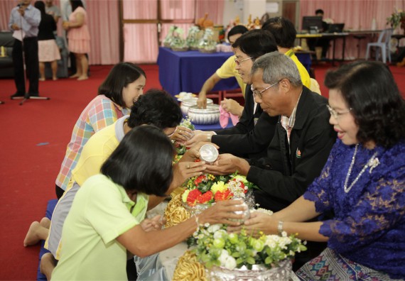 ร้อยดวงใจ สายใยผูกพัน 2559 มุทิตาจิต คณะวิทยาศาสตร์และเทคโนโลยี 