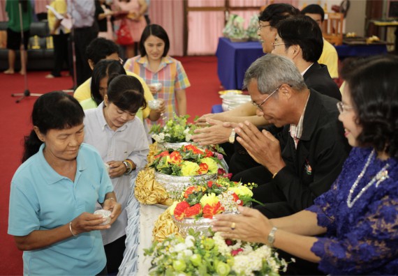 ร้อยดวงใจ สายใยผูกพัน 2559 มุทิตาจิต คณะวิทยาศาสตร์และเทคโนโลยี 