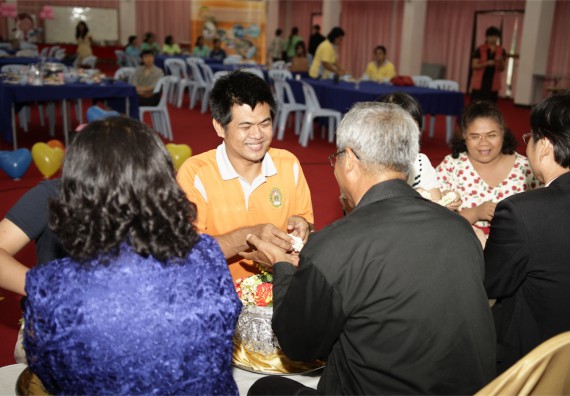 ร้อยดวงใจ สายใยผูกพัน 2559 มุทิตาจิต คณะวิทยาศาสตร์และเทคโนโลยี 