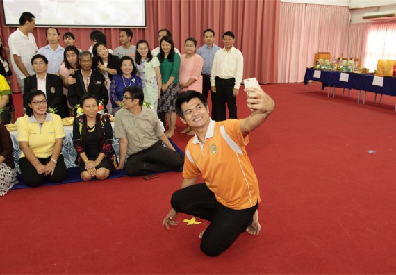 ร้อยดวงใจ สายใยผูกพัน 2559 มุทิตาจิต คณะวิทยาศาสตร์และเทคโนโลยี 