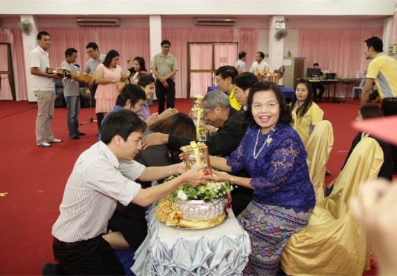 ร้อยดวงใจ สายใยผูกพัน 2559 มุทิตาจิต คณะวิทยาศาสตร์และเทคโนโลยี 