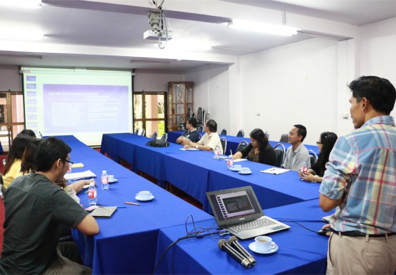 คณะวิทยาศาสตร์และเทคโนโลยี จัดการอบรมเชิงปฏิบัติการ เรื่อง การเรียนการสอนเป็นภาษาอังกฤษ