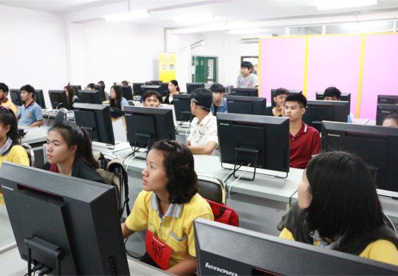 โปรแกรมวิชาฟิสิกส์ ได้มีการจัดการอบรมเชิงปฏิบัติการ เรื่อง เสริมทักษะทางเทคโนโลยี เรื่อง เทคนิคการใช้ Microsoft office เพื่อการผลิตงานทางวิทยาศาสตร์