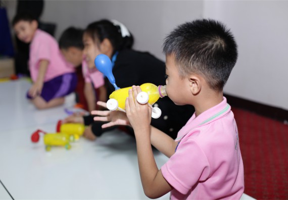 ค่ายวิทยาศาสตร์โรงเรียนสาธิตฯ ระดับชั้นอนุบาล 2559