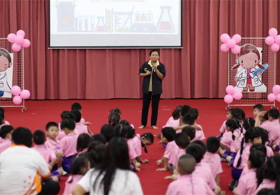 ค่ายวิทยาศาสตร์โรงเรียนสาธิตฯ ระดับชั้นอนุบาล 2559