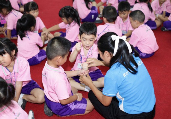 ค่ายวิทยาศาสตร์โรงเรียนสาธิตฯ ระดับชั้นอนุบาล 2559