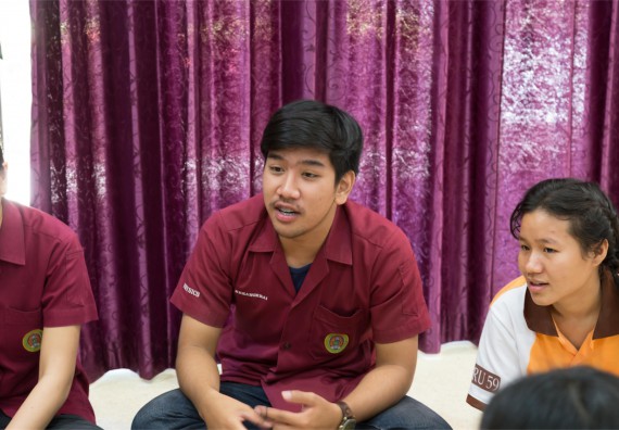 โปรแกรมวิชาฟิสิกส์ จัดกิจกรรมแลกเปลี่ยนเรียนรู้การติดตามการใช้ภาษาอังกฤษหลังการอบรม