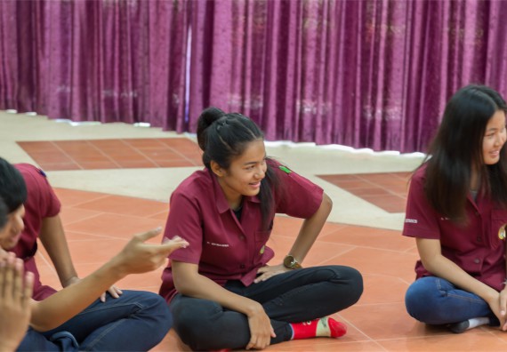 โปรแกรมวิชาฟิสิกส์ จัดกิจกรรมแลกเปลี่ยนเรียนรู้การติดตามการใช้ภาษาอังกฤษหลังการอบรม