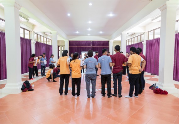 โปรแกรมวิชาฟิสิกส์ จัดกิจกรรมแลกเปลี่ยนเรียนรู้การติดตามการใช้ภาษาอังกฤษหลังการอบรม