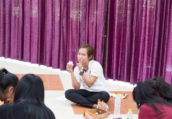 โปรแกรมวิชาฟิสิกส์ จัดกิจกรรมแลกเปลี่ยนเรียนรู้การติดตามการใช้ภาษาอังกฤษหลังการอบรม