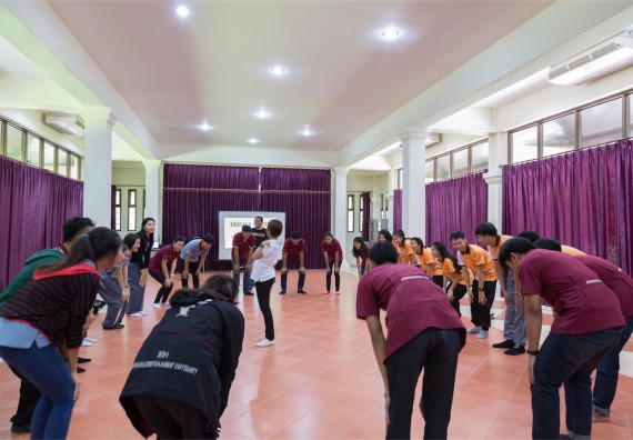 โปรแกรมวิชาฟิสิกส์ จัดกิจกรรมแลกเปลี่ยนเรียนรู้การติดตามการใช้ภาษาอังกฤษหลังการอบรม