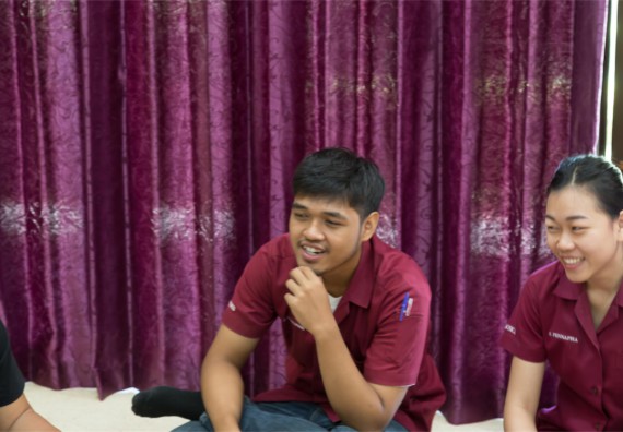 โปรแกรมวิชาฟิสิกส์ จัดกิจกรรมแลกเปลี่ยนเรียนรู้การติดตามการใช้ภาษาอังกฤษหลังการอบรม