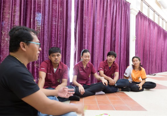 โปรแกรมวิชาฟิสิกส์ จัดกิจกรรมแลกเปลี่ยนเรียนรู้การติดตามการใช้ภาษาอังกฤษหลังการอบรม