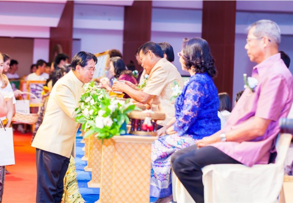 มหาวิทยาลัยราชภัฏกำแพงเพชรจัดงานแสดงมุทิตาจิตแก่ผู้เกษียณอายุราชการ ประจำปี 2559 โกสุมภ์สดุดี ศรีสักทอง