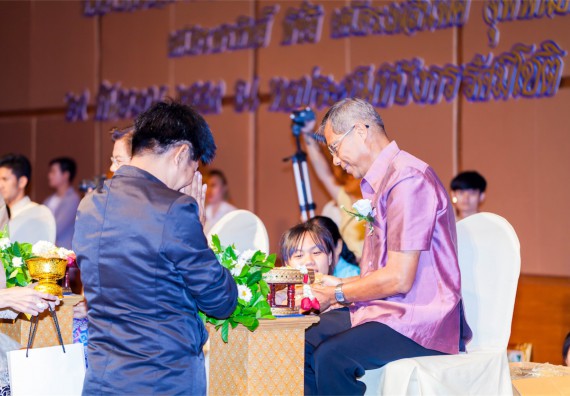 มหาวิทยาลัยราชภัฏกำแพงเพชรจัดงานแสดงมุทิตาจิตแก่ผู้เกษียณอายุราชการ ประจำปี 2559 โกสุมภ์สดุดี ศรีสักทอง