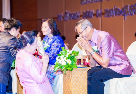 มหาวิทยาลัยราชภัฏกำแพงเพชรจัดงานแสดงมุทิตาจิตแก่ผู้เกษียณอายุราชการ ประจำปี 2559 โกสุมภ์สดุดี ศรีสักทอง