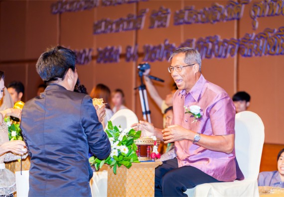 มหาวิทยาลัยราชภัฏกำแพงเพชรจัดงานแสดงมุทิตาจิตแก่ผู้เกษียณอายุราชการ ประจำปี 2559 โกสุมภ์สดุดี ศรีสักทอง