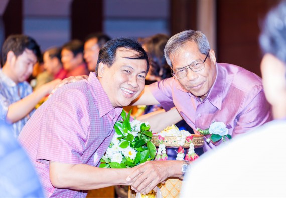 มหาวิทยาลัยราชภัฏกำแพงเพชรจัดงานแสดงมุทิตาจิตแก่ผู้เกษียณอายุราชการ ประจำปี 2559 โกสุมภ์สดุดี ศรีสักทอง