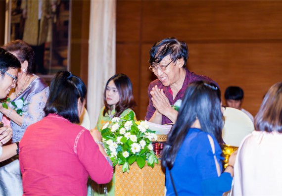 มหาวิทยาลัยราชภัฏกำแพงเพชรจัดงานแสดงมุทิตาจิตแก่ผู้เกษียณอายุราชการ ประจำปี 2559 โกสุมภ์สดุดี ศรีสักทอง