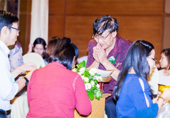 มหาวิทยาลัยราชภัฏกำแพงเพชรจัดงานแสดงมุทิตาจิตแก่ผู้เกษียณอายุราชการ ประจำปี 2559 โกสุมภ์สดุดี ศรีสักทอง