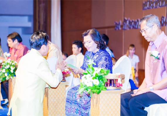 มหาวิทยาลัยราชภัฏกำแพงเพชรจัดงานแสดงมุทิตาจิตแก่ผู้เกษียณอายุราชการ ประจำปี 2559 โกสุมภ์สดุดี ศรีสักทอง