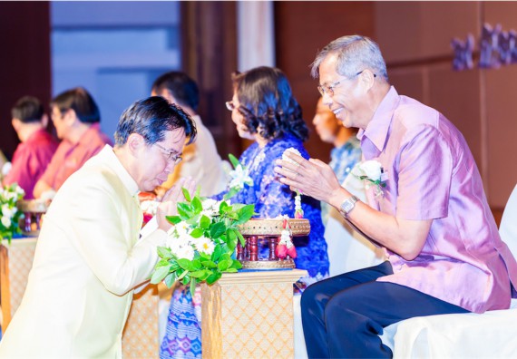 มหาวิทยาลัยราชภัฏกำแพงเพชรจัดงานแสดงมุทิตาจิตแก่ผู้เกษียณอายุราชการ ประจำปี 2559 โกสุมภ์สดุดี ศรีสักทอง