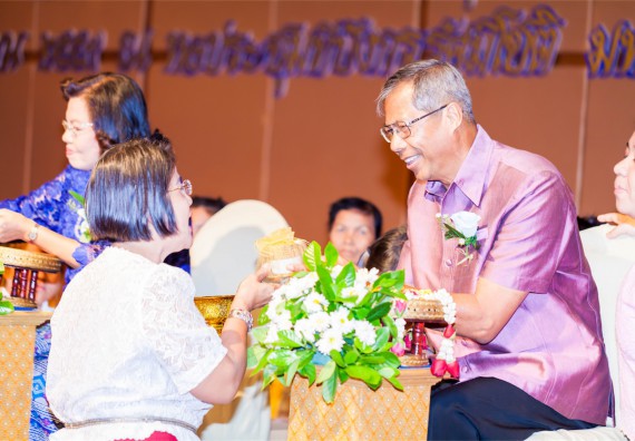 มหาวิทยาลัยราชภัฏกำแพงเพชรจัดงานแสดงมุทิตาจิตแก่ผู้เกษียณอายุราชการ ประจำปี 2559 โกสุมภ์สดุดี ศรีสักทอง