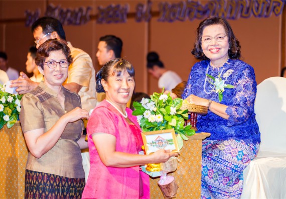 มหาวิทยาลัยราชภัฏกำแพงเพชรจัดงานแสดงมุทิตาจิตแก่ผู้เกษียณอายุราชการ ประจำปี 2559 โกสุมภ์สดุดี ศรีสักทอง