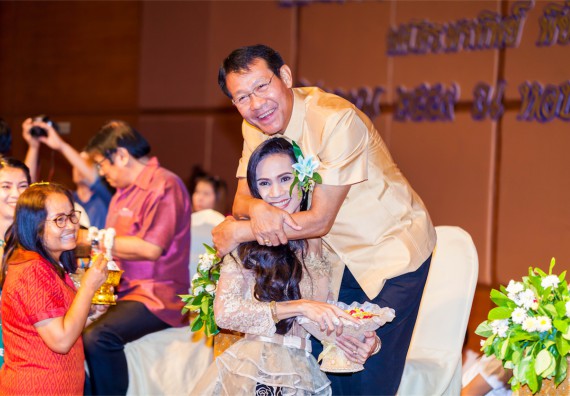 มหาวิทยาลัยราชภัฏกำแพงเพชรจัดงานแสดงมุทิตาจิตแก่ผู้เกษียณอายุราชการ ประจำปี 2559 โกสุมภ์สดุดี ศรีสักทอง