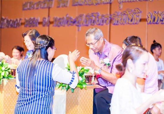 มหาวิทยาลัยราชภัฏกำแพงเพชรจัดงานแสดงมุทิตาจิตแก่ผู้เกษียณอายุราชการ ประจำปี 2559 โกสุมภ์สดุดี ศรีสักทอง