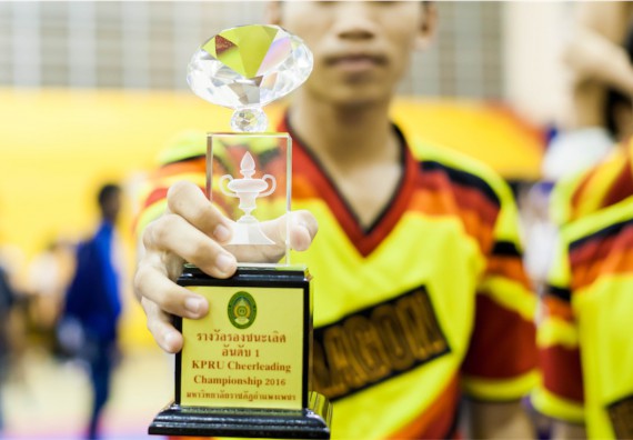 ขอแสดงความยินดีกับ Dragon Team คณะวิทยาศาสตร์และเทคโนโลยี ที่ ได้รับรางวัลรองชนะเลิศอันดับ 1