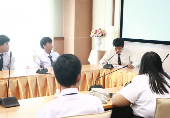 สโมสรนักศึกษาและชมรมของคณะวิทยาศาสตร์และเทคโนโลยี เข้าร่วมประชุมสภานักศึกษามหาวิทยาลัยราชภัฏกำแพงเพชร และนำเสนอโครงการประจำปีงบประมาณ 2560