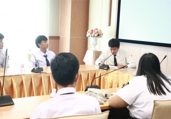 สโมสรนักศึกษาและชมรมของคณะวิทยาศาสตร์และเทคโนโลยี เข้าร่วมประชุมสภานักศึกษามหาวิทยาลัยราชภัฏกำแพงเพชร และนำเสนอโครงการประจำปีงบประมาณ 2560