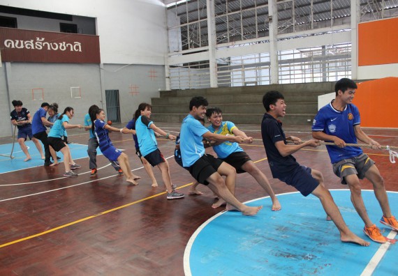 ภาพกิจกรรม สานสัมพันธ์พี่น้องโปรแกรมวิชาฟิสิกส์