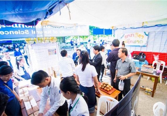 ภาพกิจกรรม บรรยากาศงานฉลองครบรอบ 20 ปี มหาวิทยาลัยแห่งชาติลาว