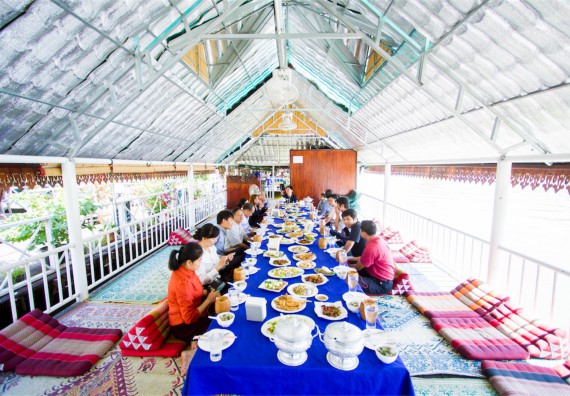 ภาพกิจกรรม บรรยากาศงานฉลองครบรอบ 20 ปี มหาวิทยาลัยแห่งชาติลาว